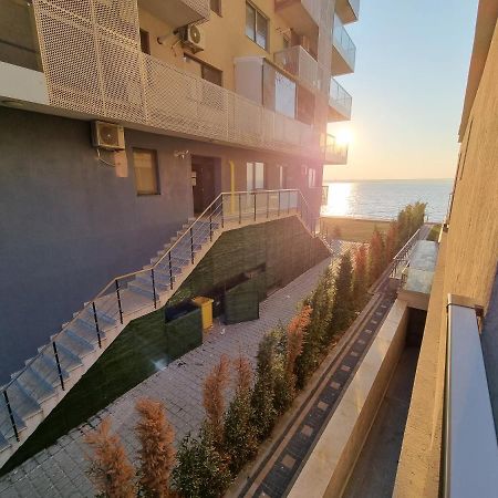 Breeze Studio Apartment Mamaia Luaran gambar